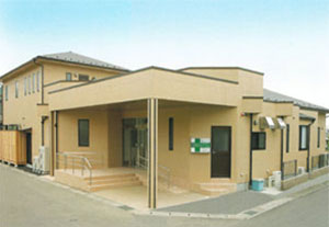 ＜介護福祉士求人＞栃木県足利市【医療法人社団　西田医院 西田医院　通所リハビリテーション】月給２０万円可能☆日祝他１休みのシフト制♪年間休日111日☆賞与年２回３ヶ月分♪資格手当あり☆駅チカでラクラク通勤♪