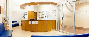 【医療法人社団　昭和育英会　横浜つづき整形外科】理学療法士求人☆センター北駅徒歩1分☆月給30万以上可☆昇給・賞与アリ☆残業なし☆ショッピングセンター内でのお仕事でプライベートも充実☆