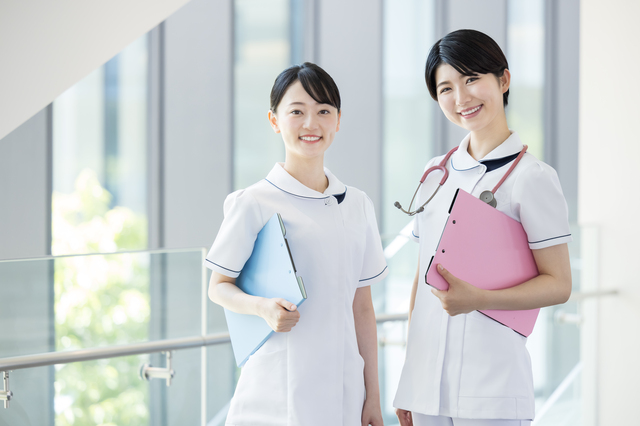 ＜理学療法士求人＞【訪問看護リハビリステーション】月給：250,000円～390,000円＋豊富な手当♪年間休日120日☆社保完備、有給休暇、育休・産休休暇、短時間正社員制度、退職金制度・資格取得支援制度有♪